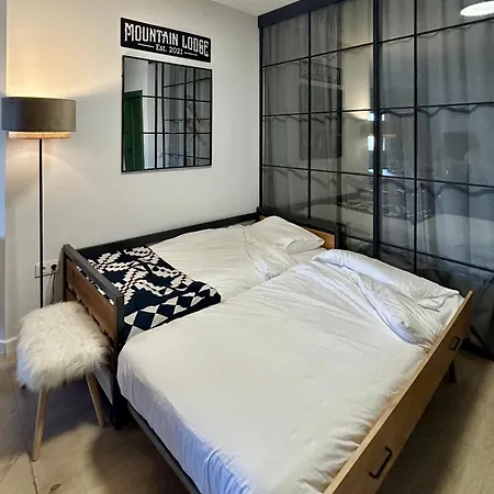 Mountain Dornajo Daire *